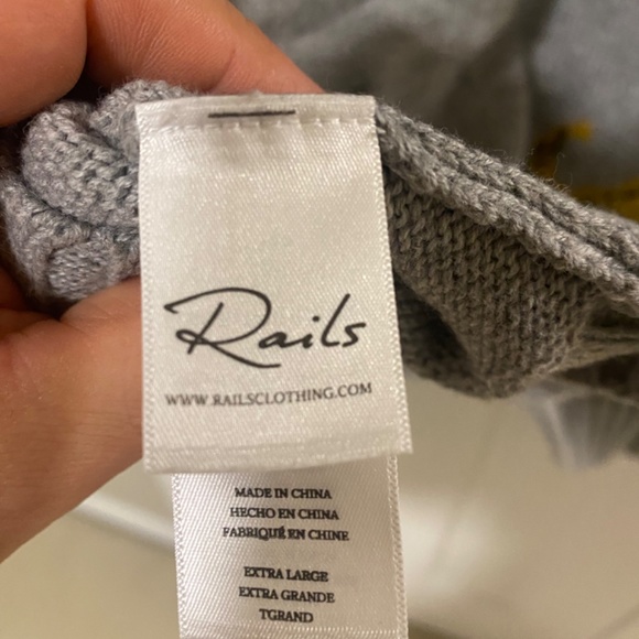 Grey Jungle Cat Sweater - Picture 4 of 5